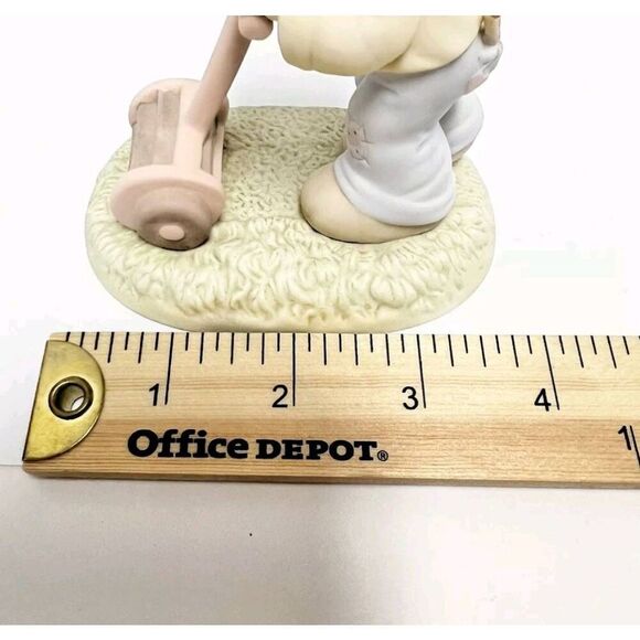 1989 Precious Moments ~ Mow Power To Ya! ~ Members Only Figurine w/ Box ~ PM892 - Picture 4 of 6